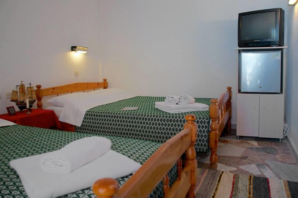 Hotel El Capitan Porto Koufo Habitación foto